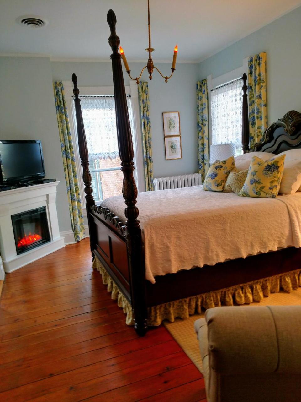 Queen Room Spa Bath