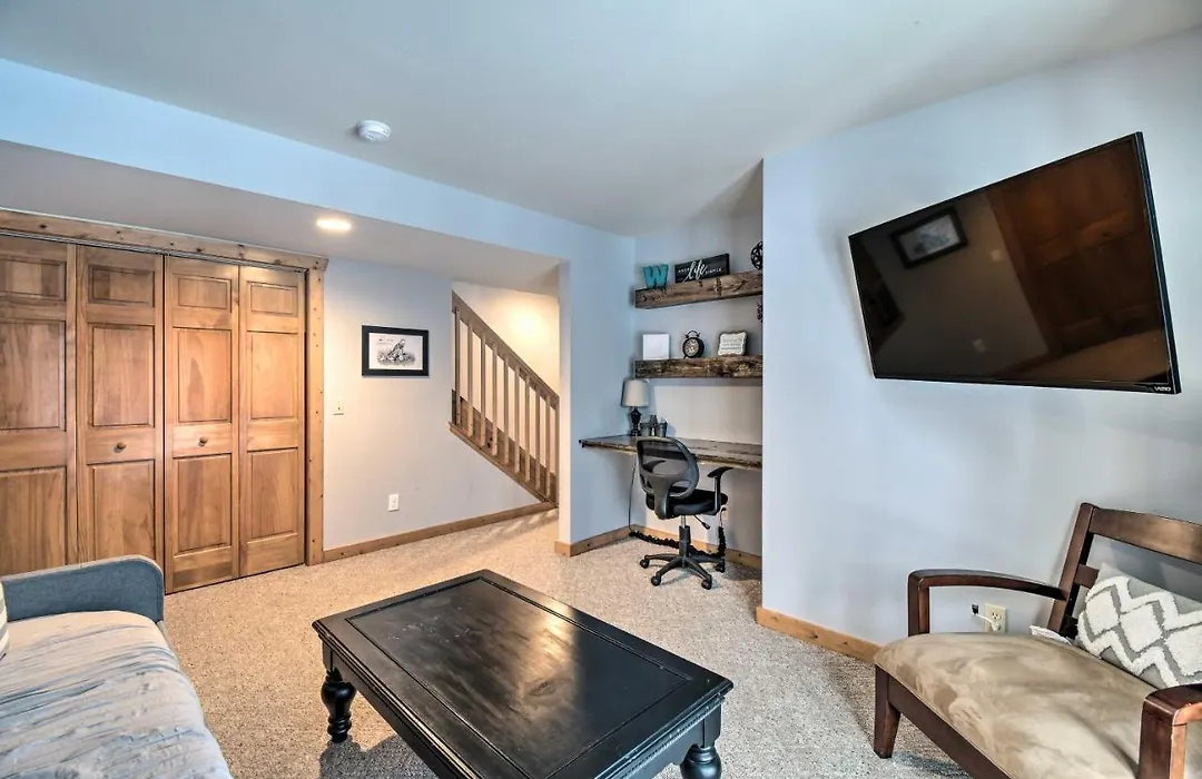 Galena Vacation Rental With Grill And Pool Access-1