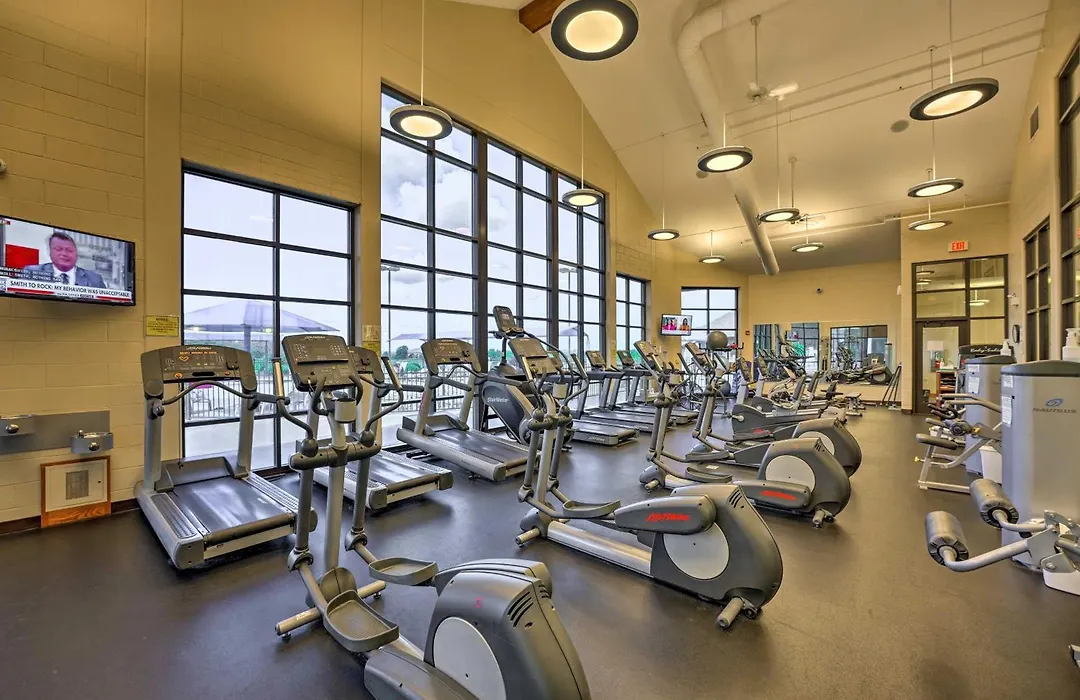 Galena Retreat: Shopping, Owners Club & Skiing!-1