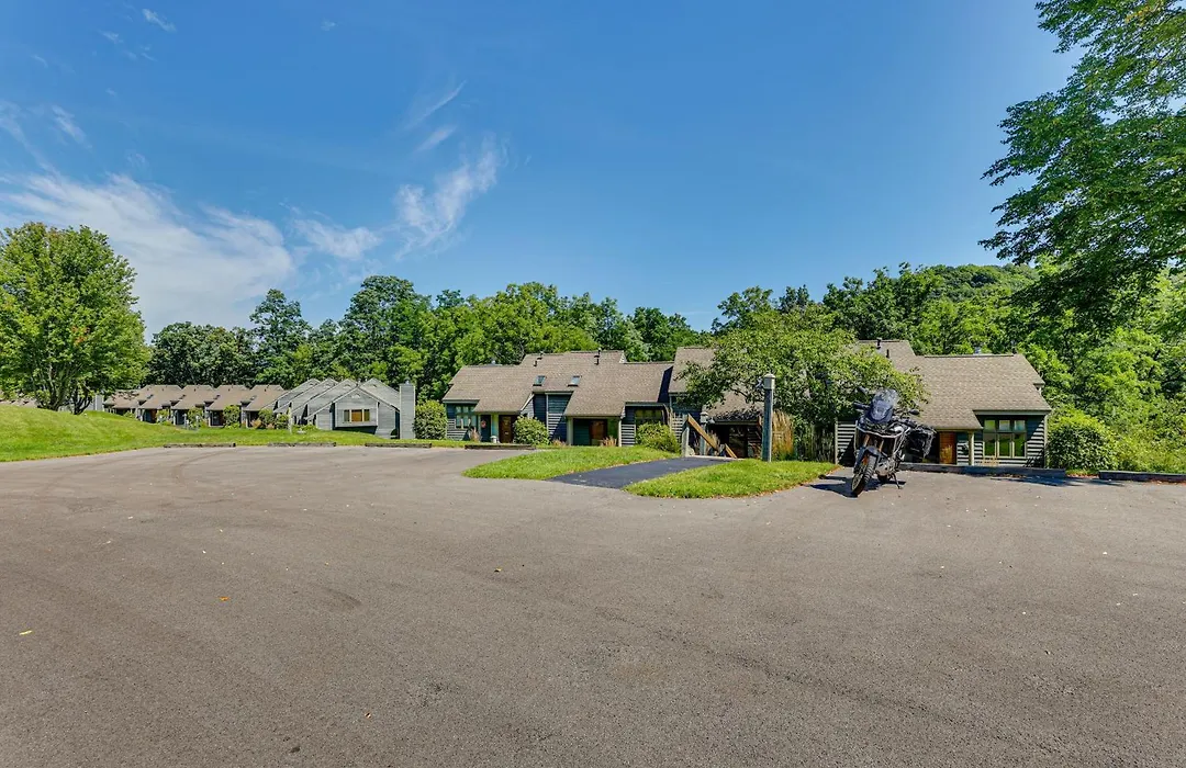Indoor Pool Access And Deck Galena Family Getaway!-1