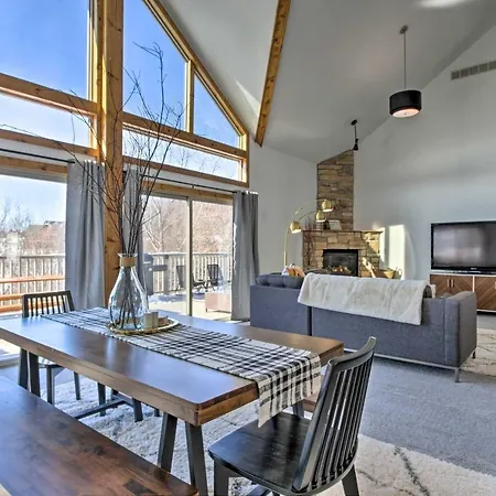 Large And Luxe Galena Territory Villa With Hot Tub!-2