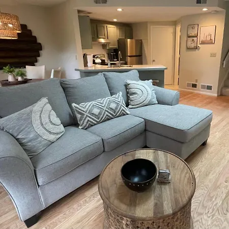 Cute, Cozy, Condo-3