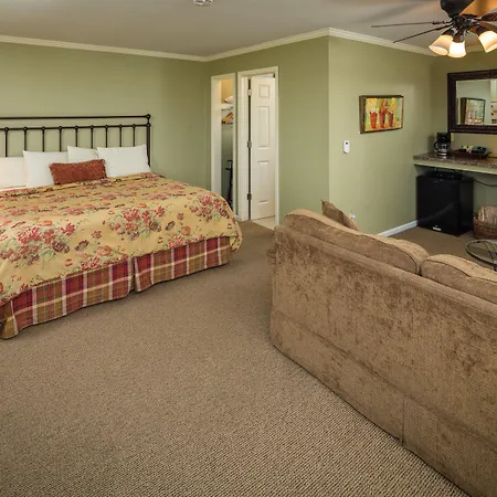 Lefevre Inn & Resort-3